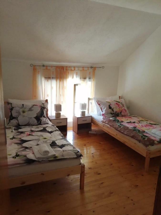 Apartman Franjicic Korenica Luaran gambar